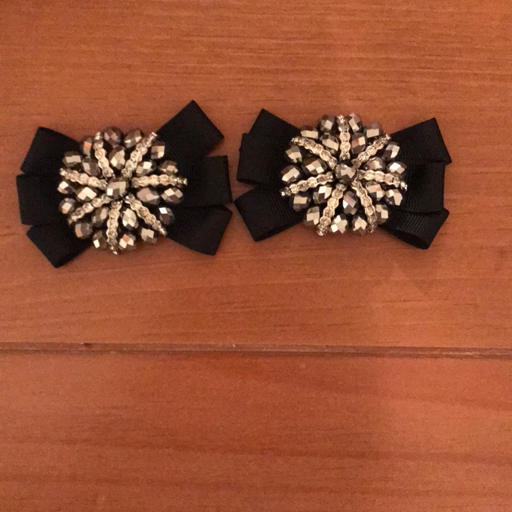Super cute decorative clips for ballet flats.